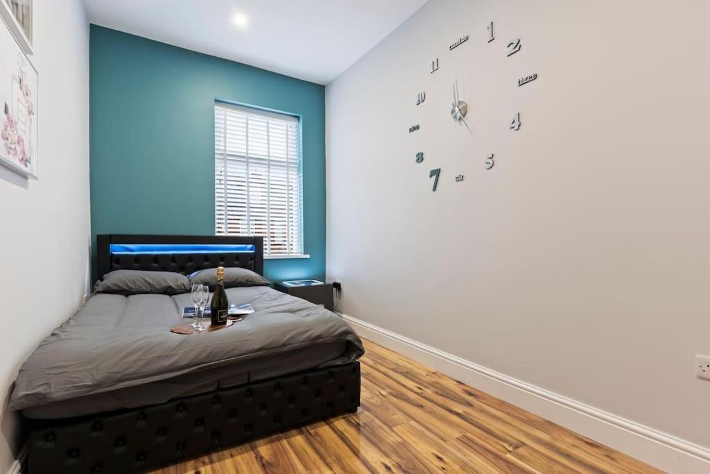 Bella'S House 12Mins Bus To Motor Point Arena Free Street Parking Villa Nottingham Exterior photo