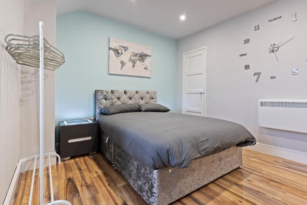 Bella'S House 12Mins Bus To Motor Point Arena Free Street Parking Villa Nottingham Exterior photo